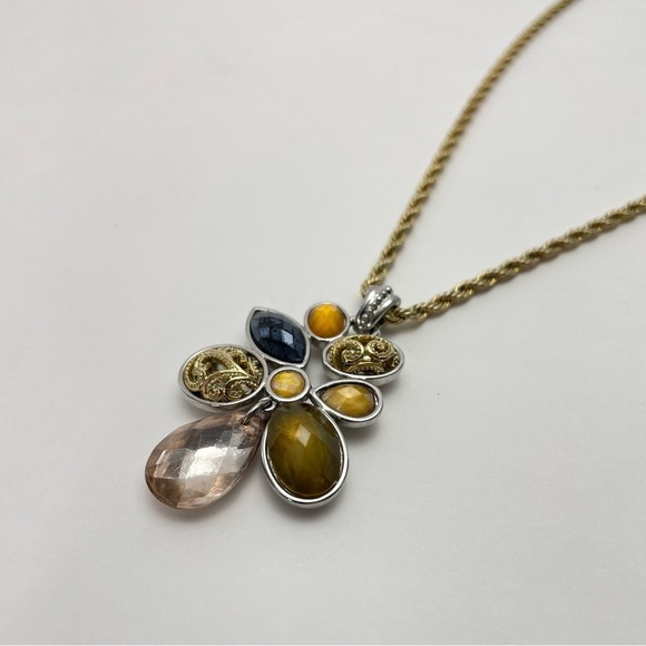 GOLD Tone Spiral Chain 24” with a Silver & Gold Pendant - Picture 8 of 14